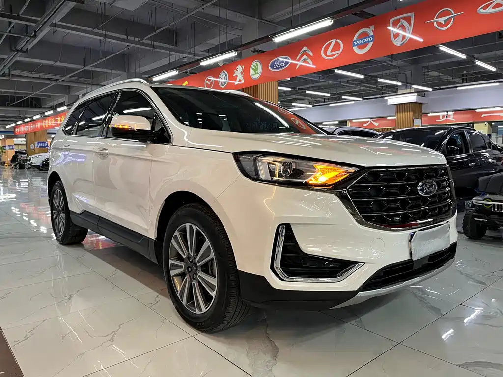 Ford Edge — фото 6