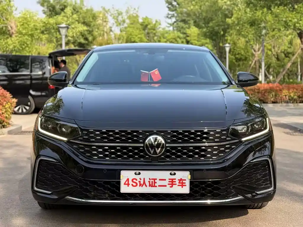 Volkswagen Passat — фото 2