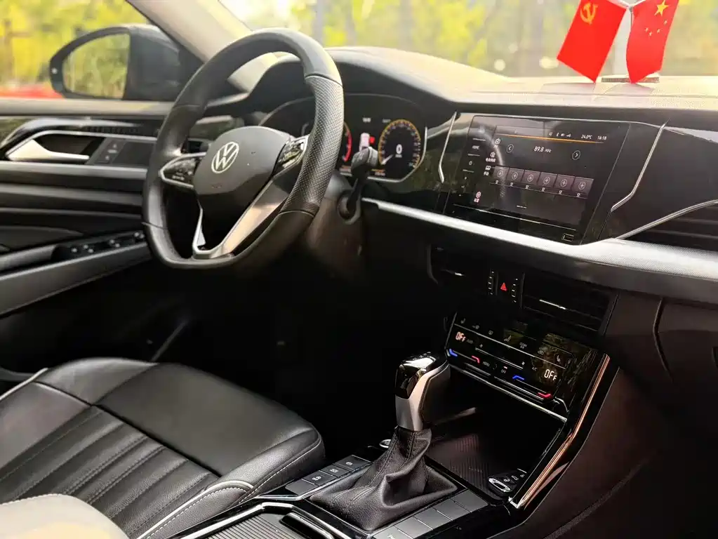 Volkswagen Passat — фото 8