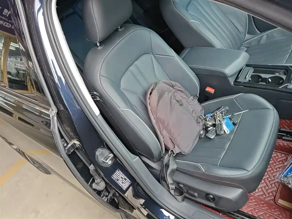 Volkswagen Passat — фото 25