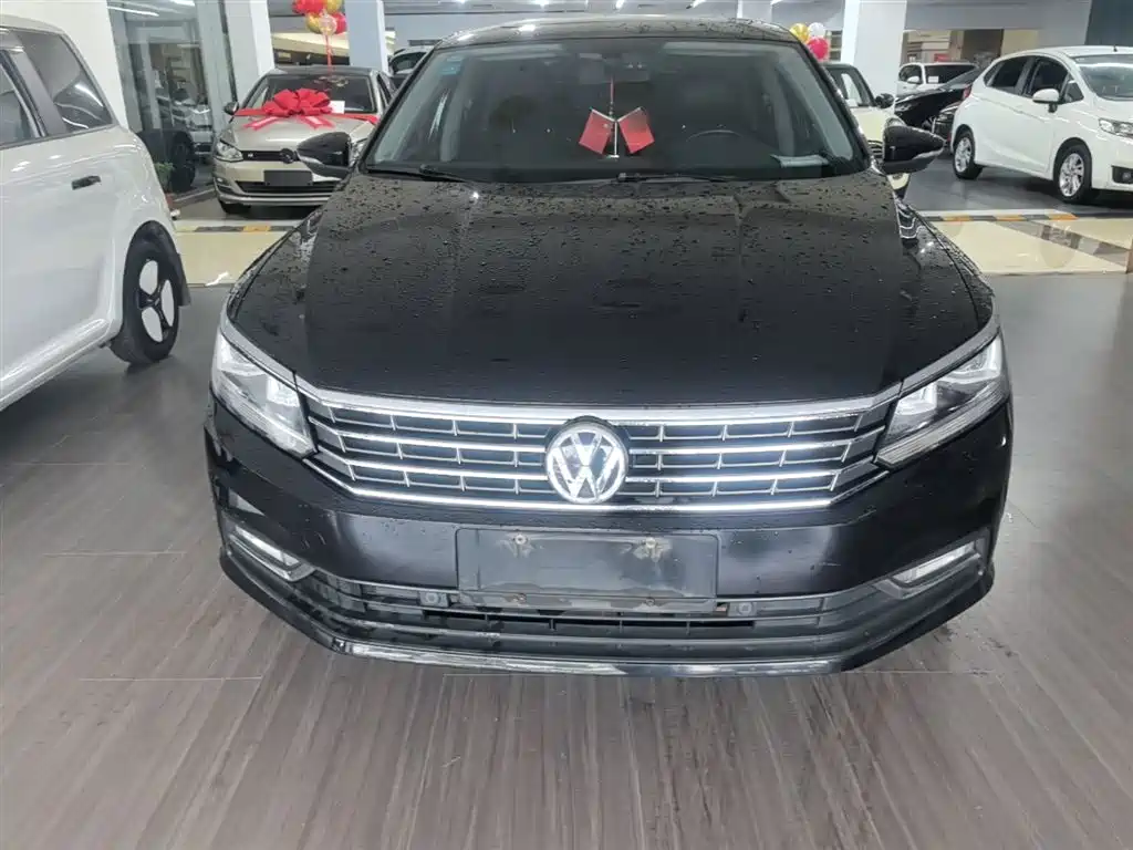 Volkswagen Passat — фото 3
