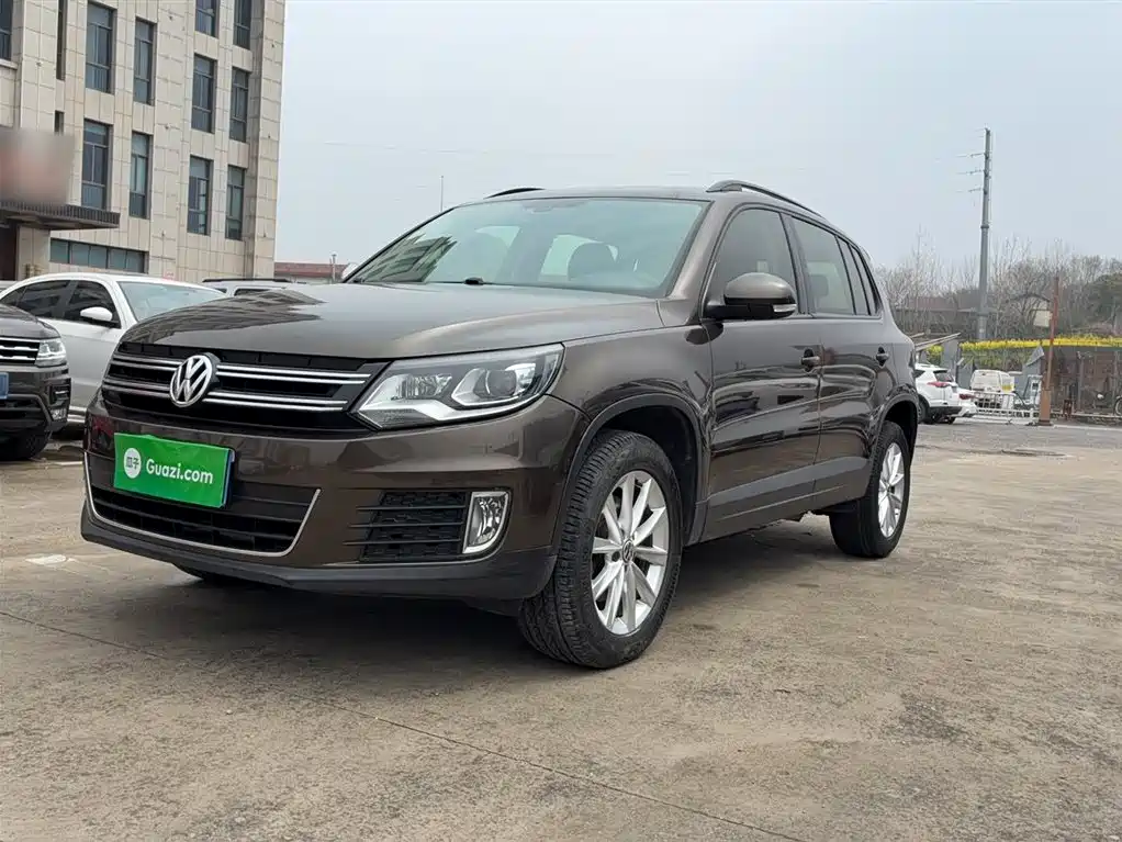 Volkswagen Tiguan — фото 2