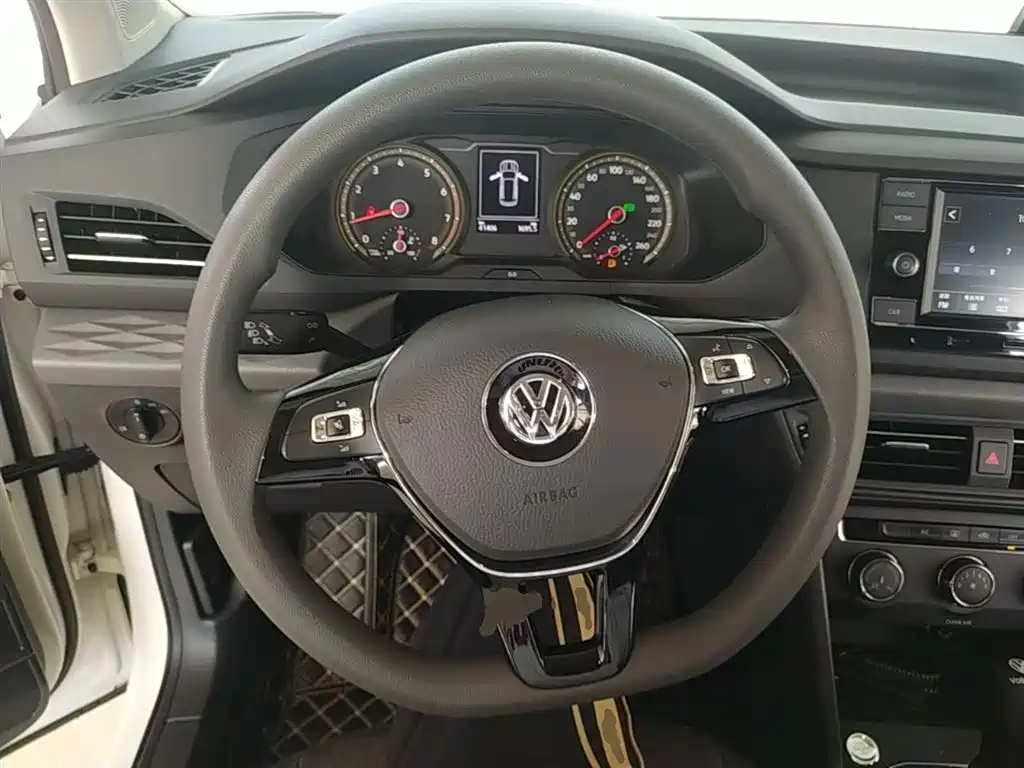 Volkswagen Tharu — фото 11
