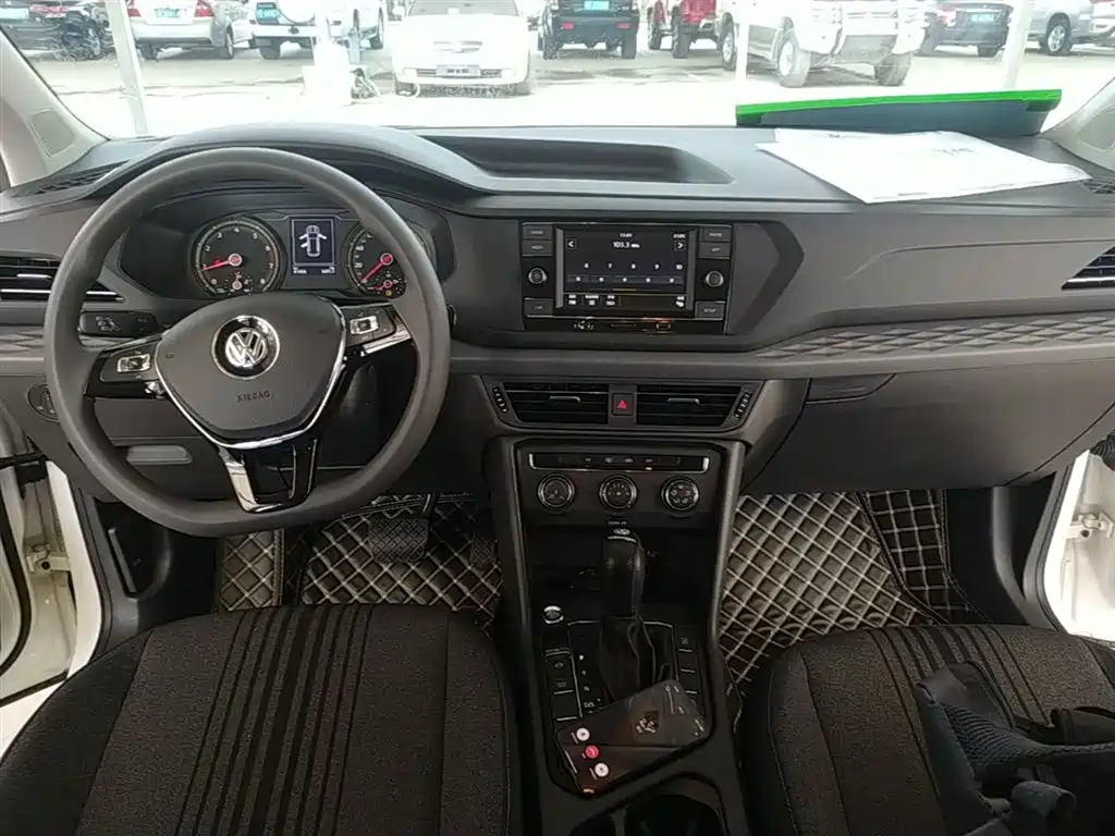 Volkswagen Tharu — фото 10