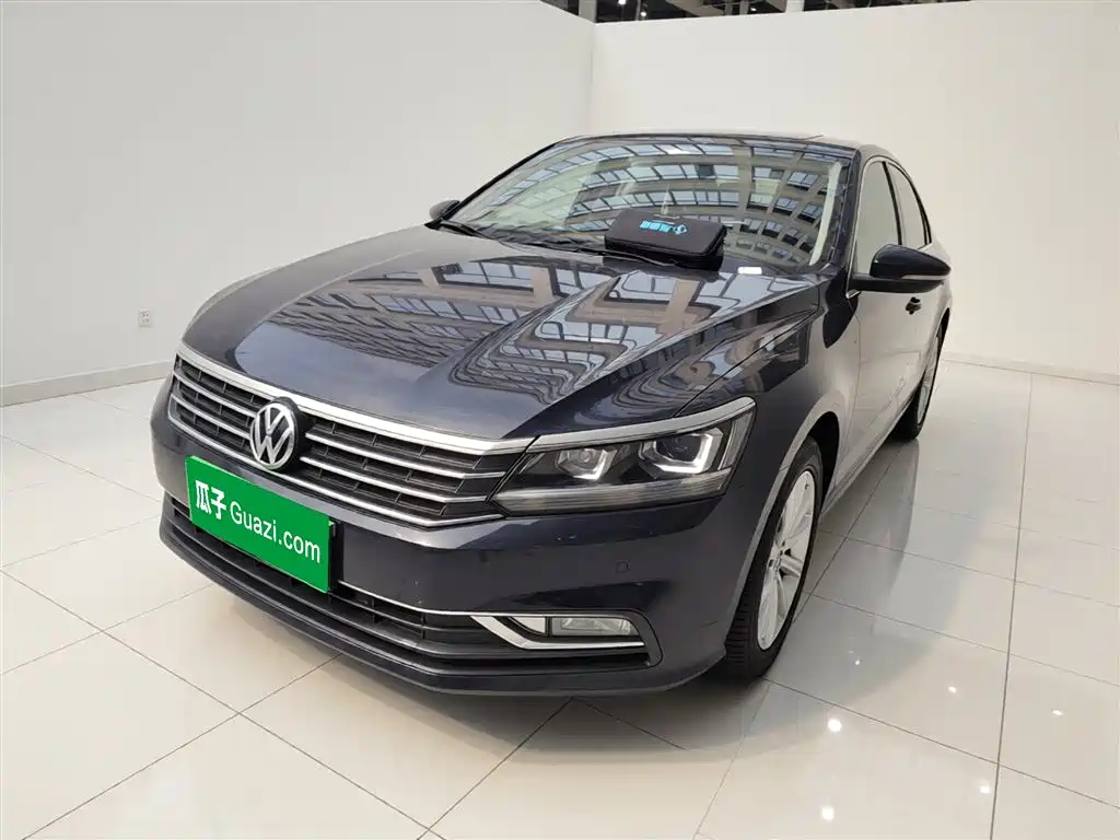Volkswagen Passat — фото 2