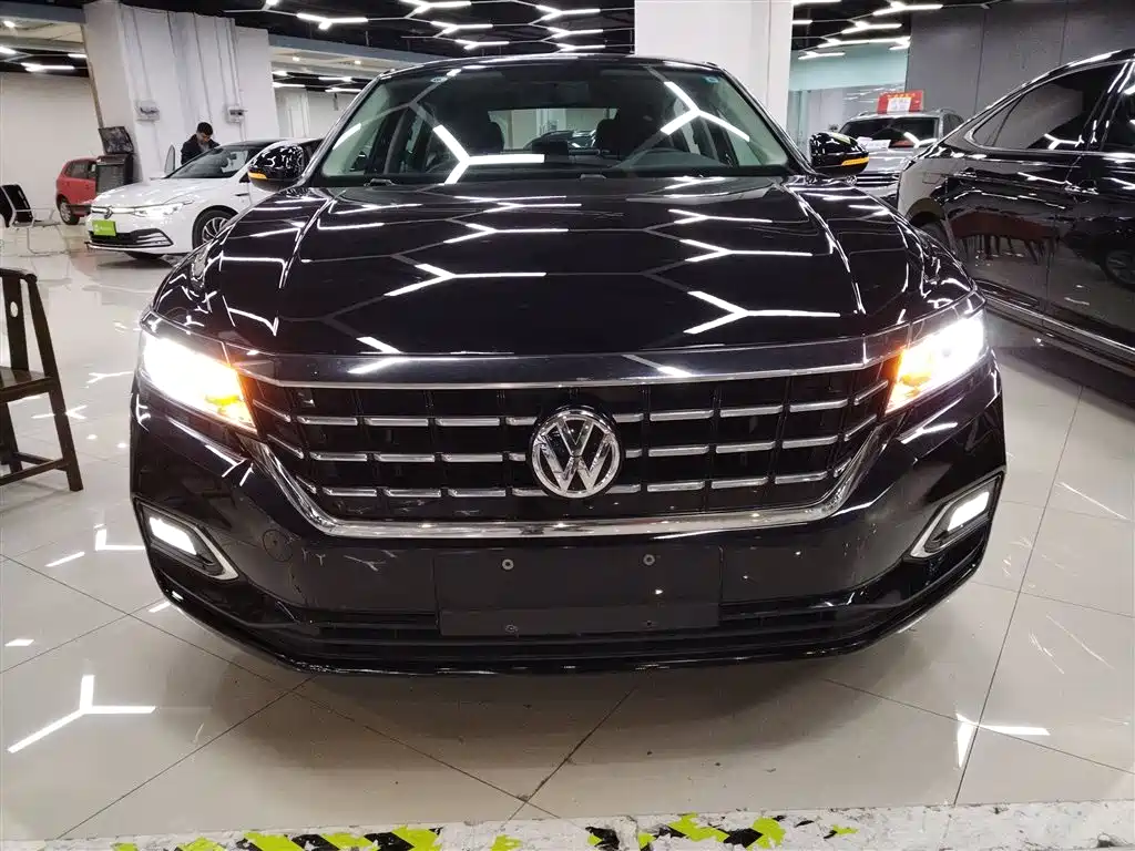 Volkswagen Passat — фото 3