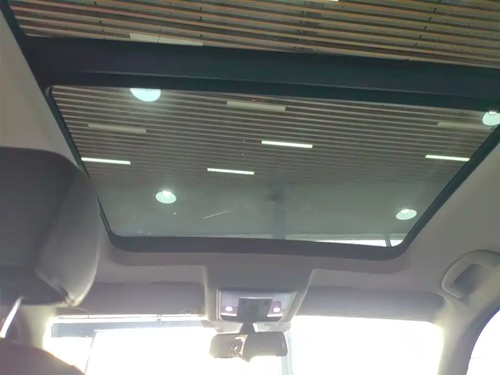 Volkswagen Passat — фото 14