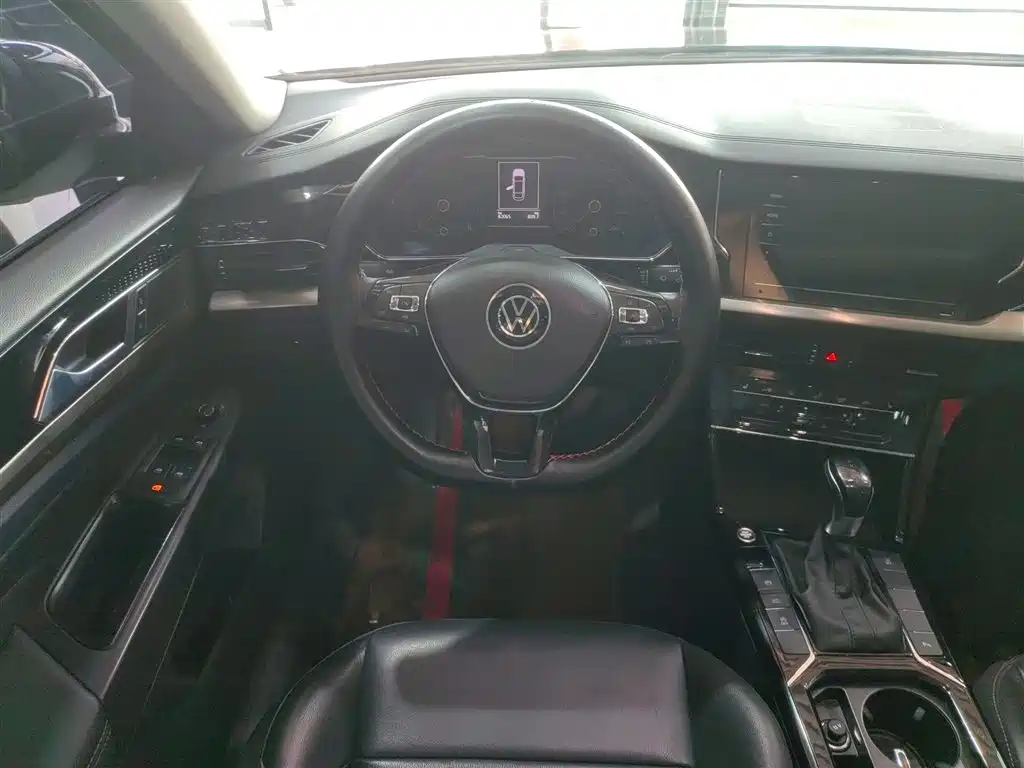 Volkswagen Passat — фото 7