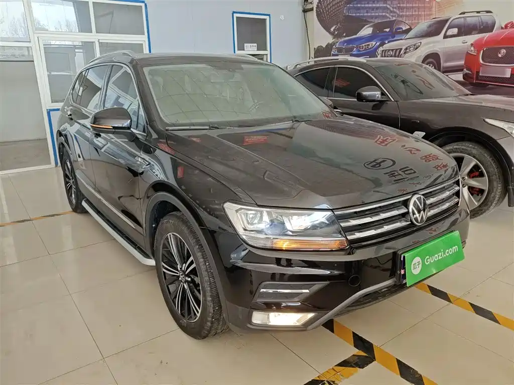 Volkswagen Tiguan L — фото 4