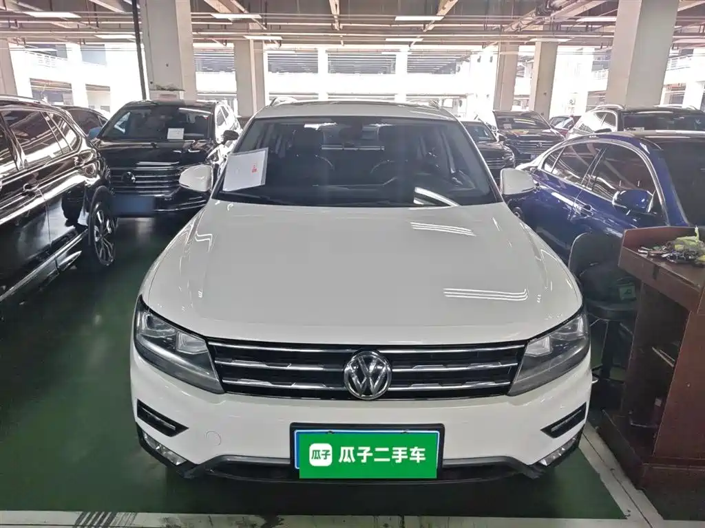 Volkswagen Tiguan L — фото 3