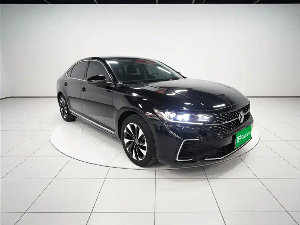 Volkswagen Passat — фото 4