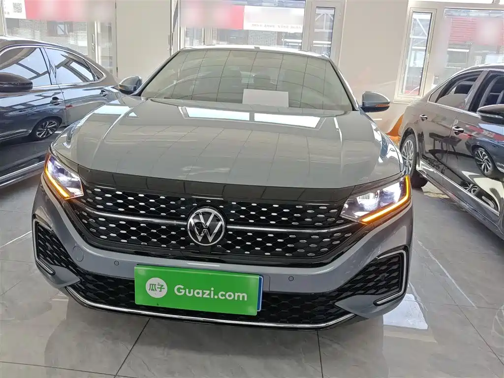 Volkswagen Passat — фото 3