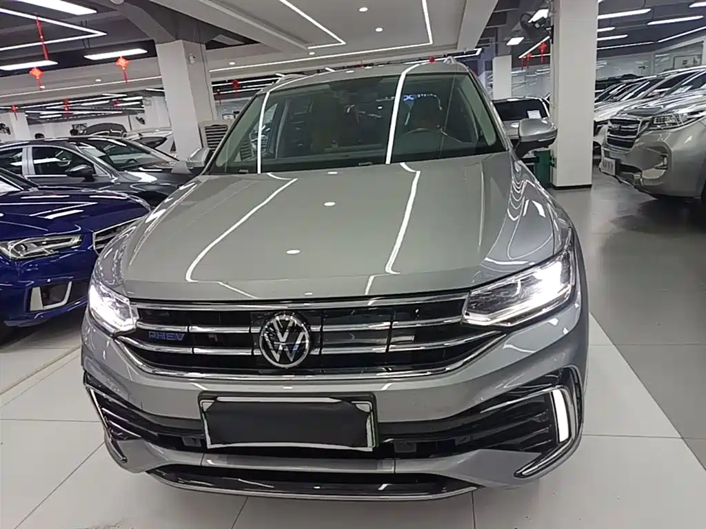 Volkswagen Tiguan L New Energy — фото 3