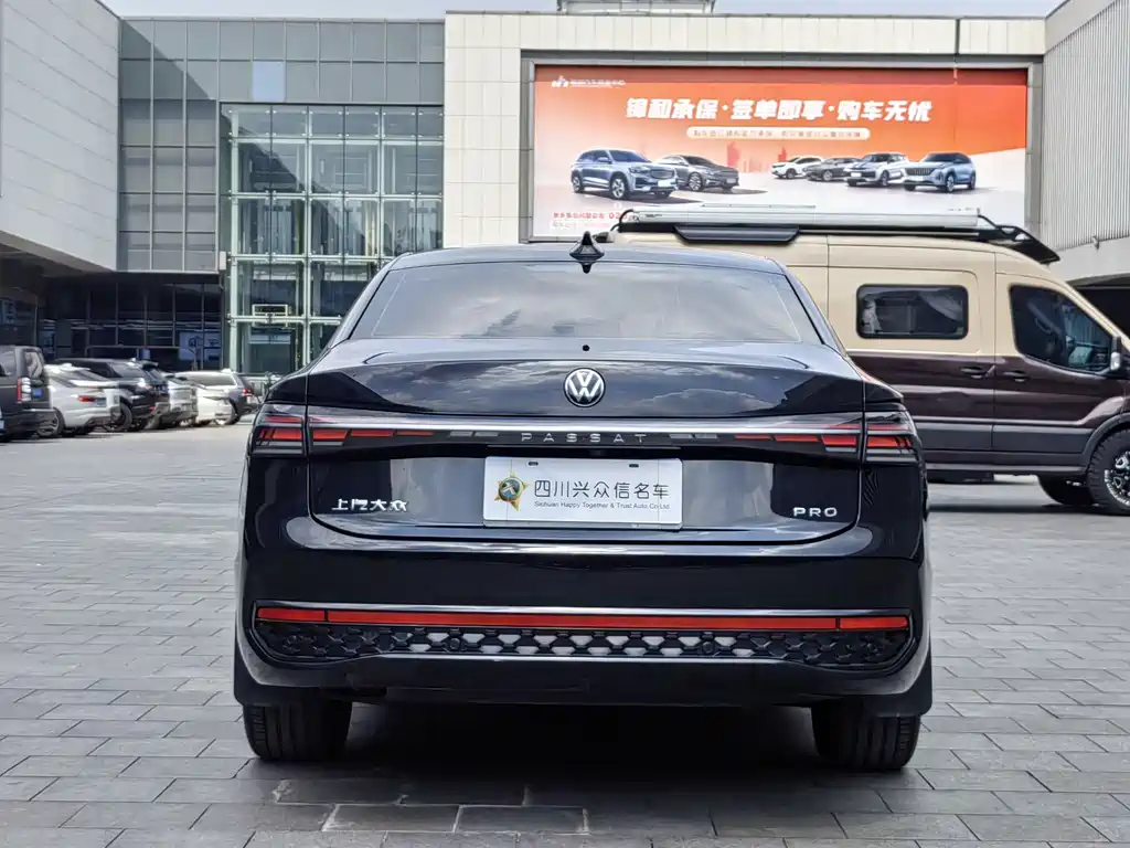 Volkswagen Passat — фото 6