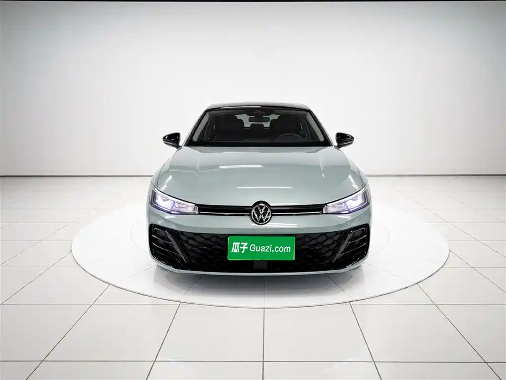 Volkswagen Passat — фото 3