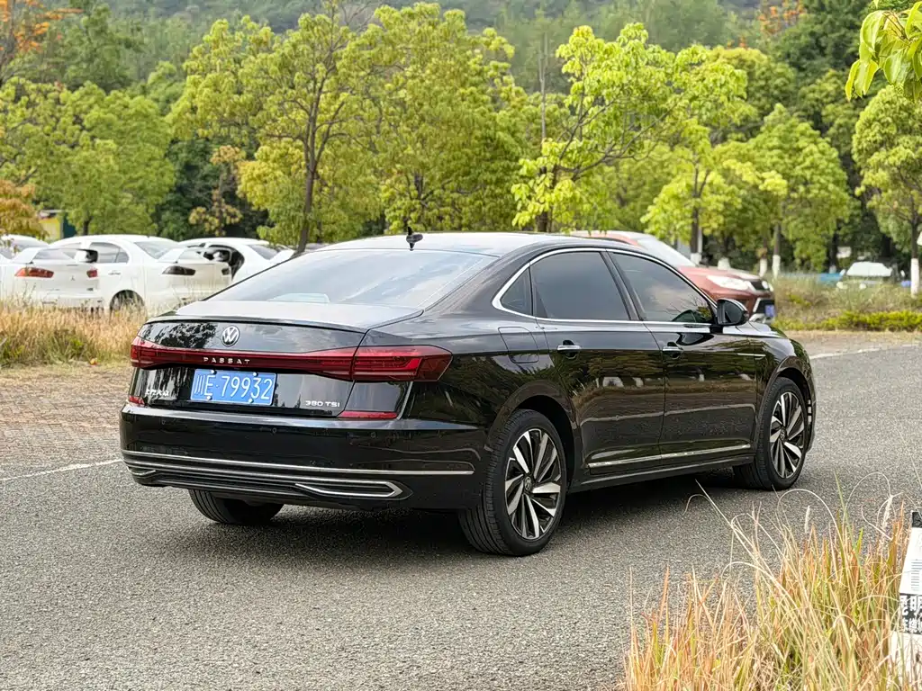 Volkswagen Passat — фото 4