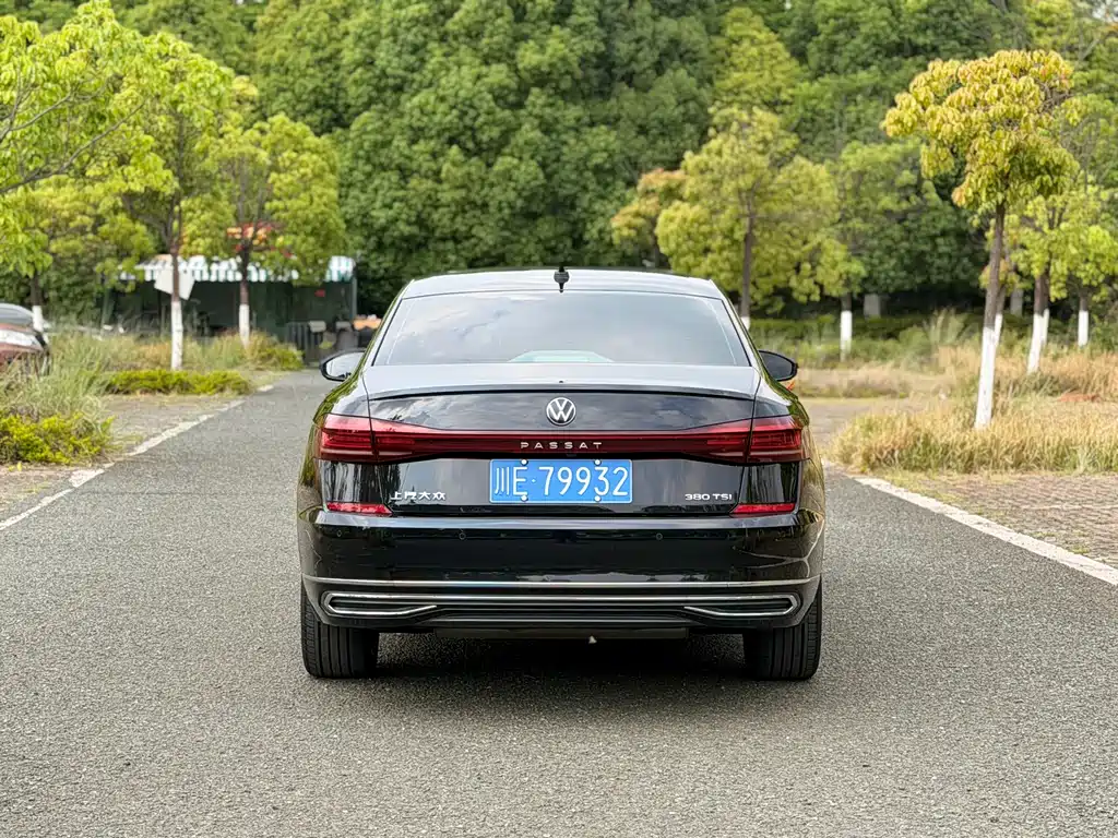 Volkswagen Passat — фото 5