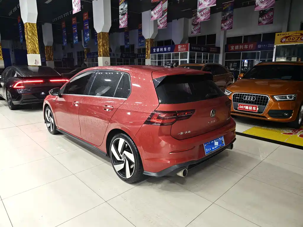Volkswagen Golf GTI — фото 4