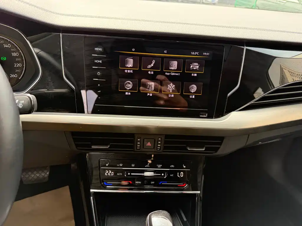 Volkswagen Passat — фото 7