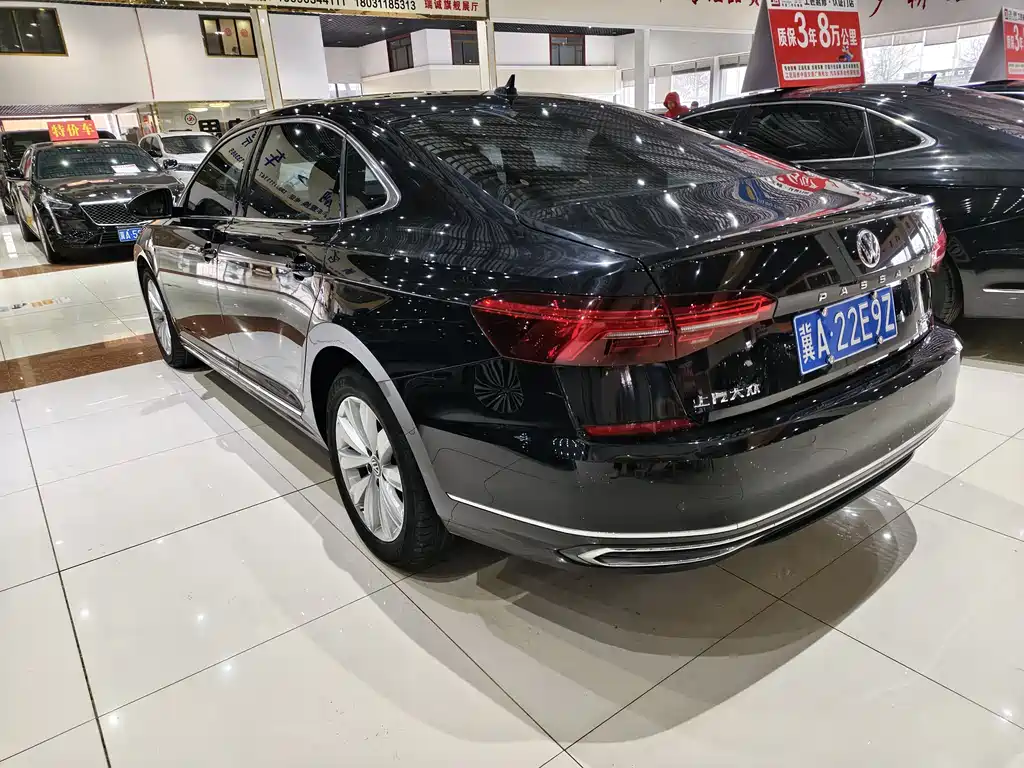 Volkswagen Passat — фото 8