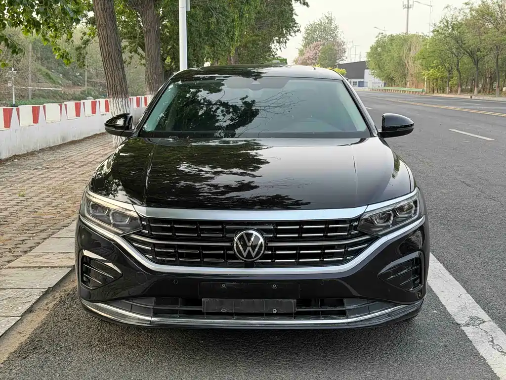 Volkswagen Passat — фото 2