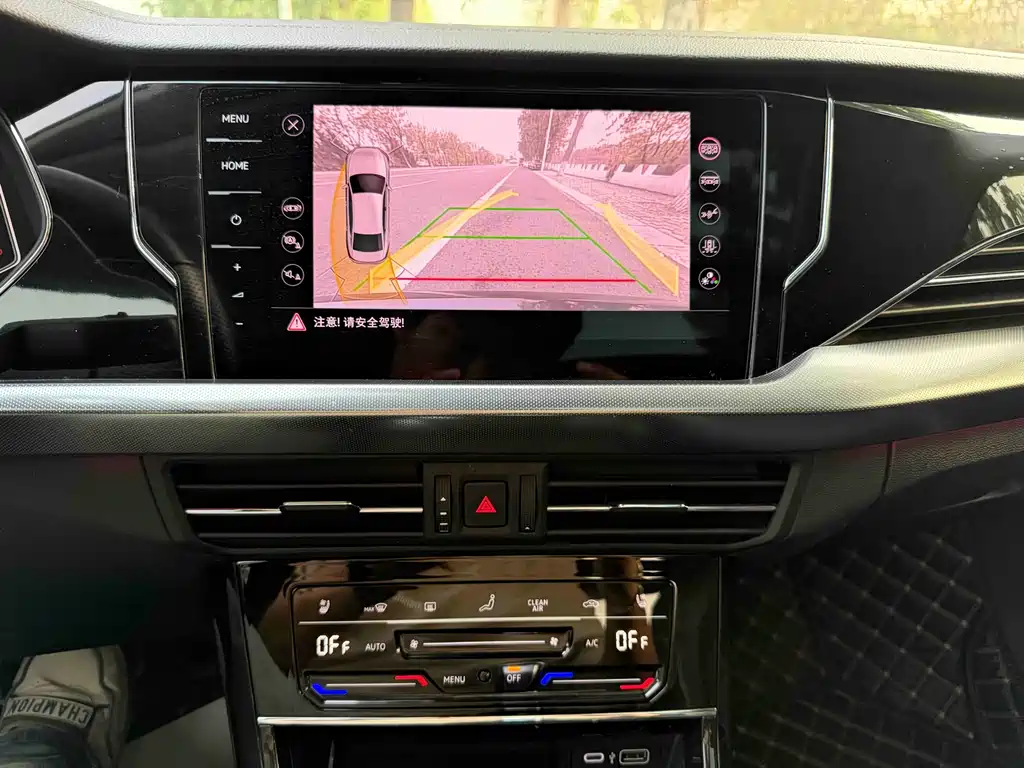 Volkswagen Passat — фото 11