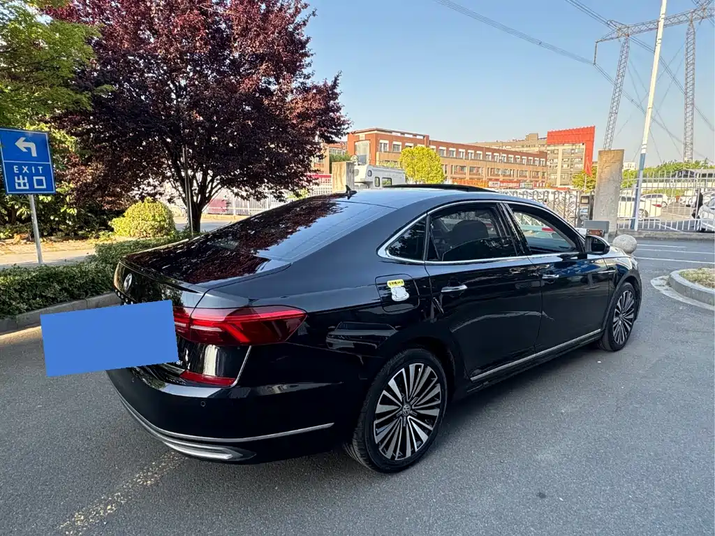 Volkswagen Passat — фото 4