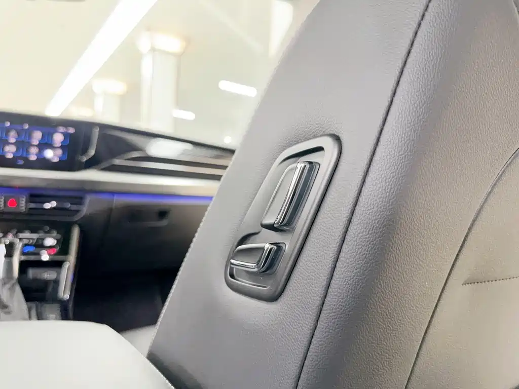 Volkswagen Passat — фото 18