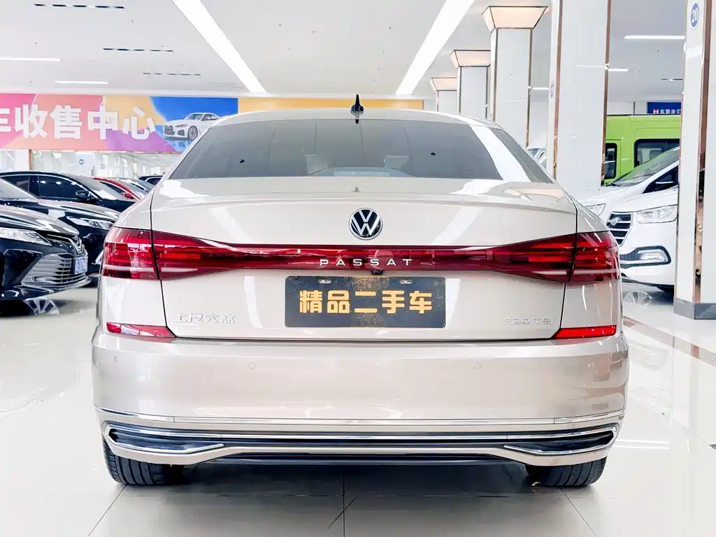 Volkswagen Passat — фото 4