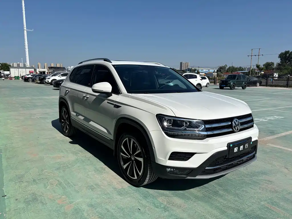 Volkswagen Tharu — фото 3