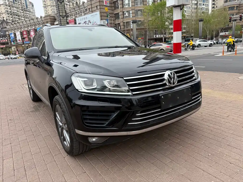 Volkswagen Touareg — фото 3