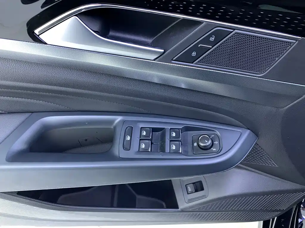 Volkswagen Passat — фото 4