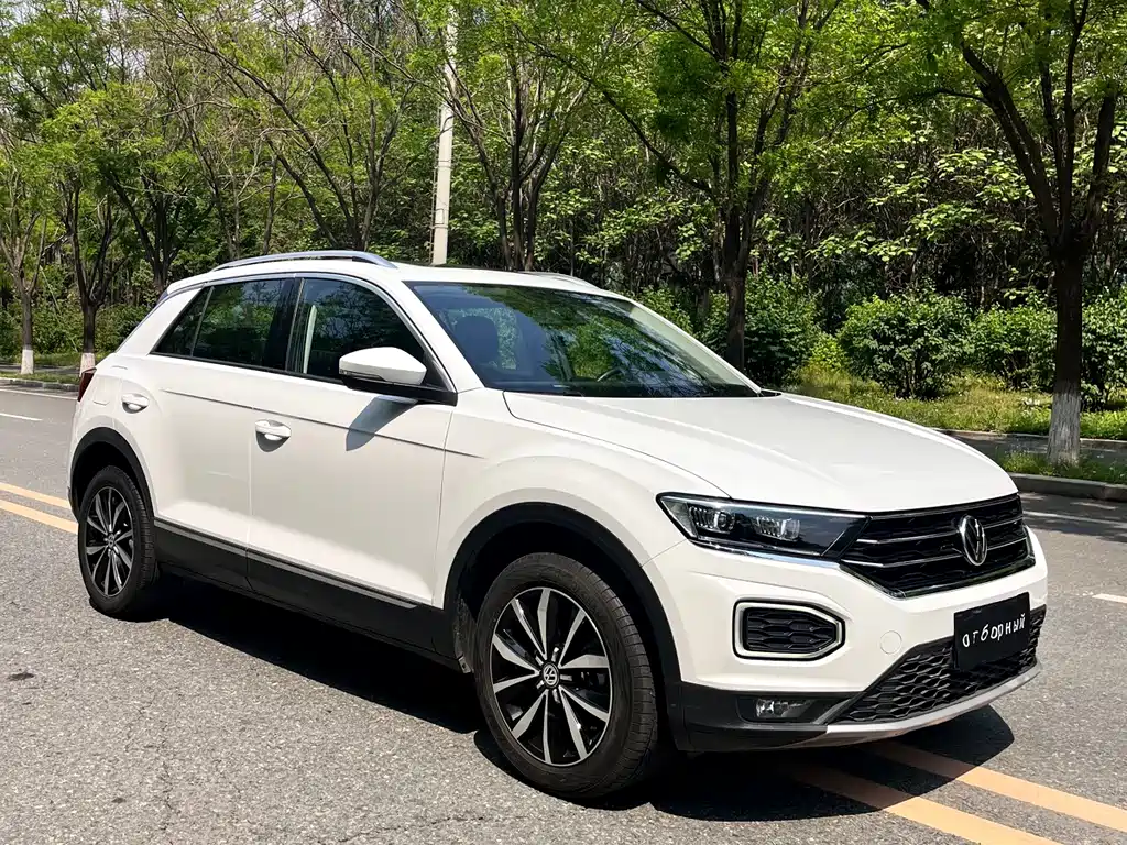 Volkswagen T-Roc — фото 3