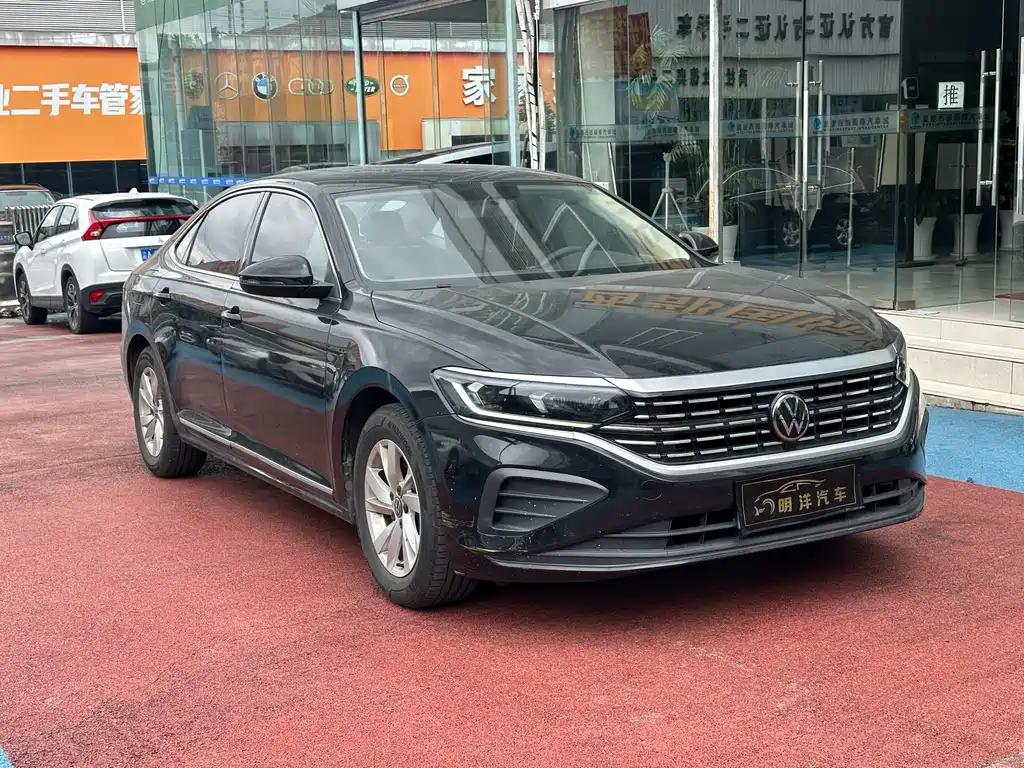 Volkswagen Passat — фото 3