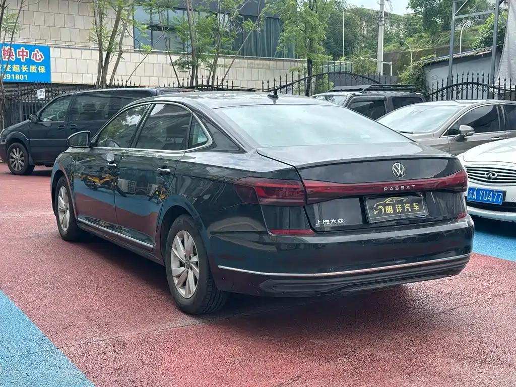 Volkswagen Passat — фото 6