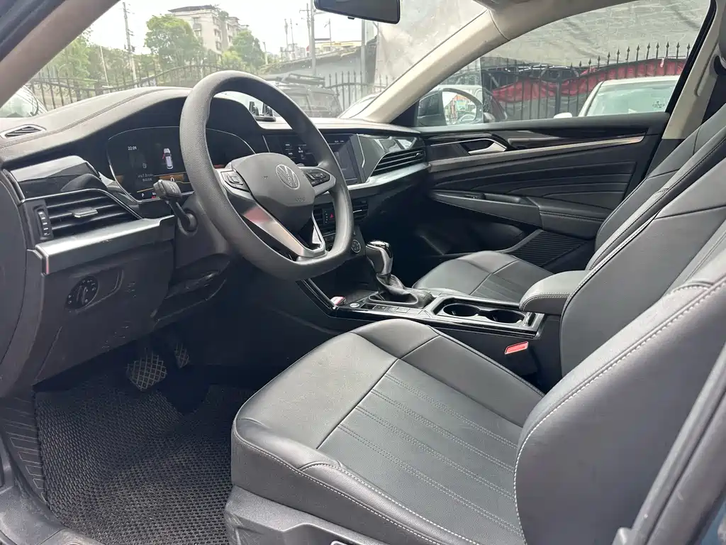 Volkswagen Passat — фото 8