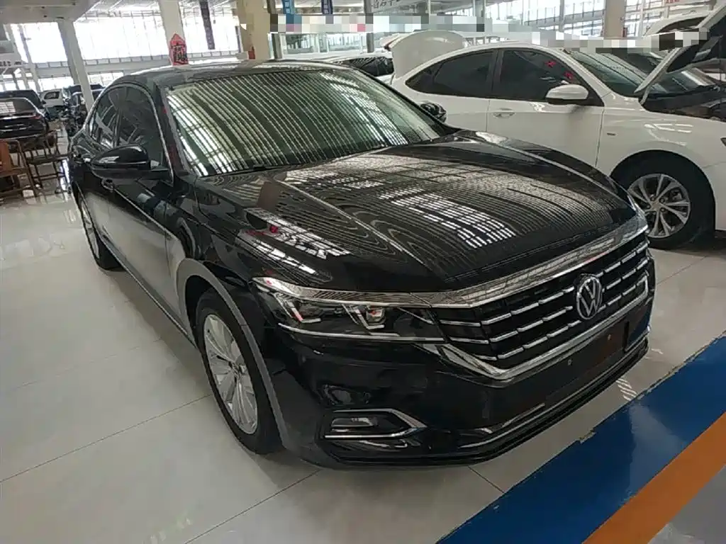 Volkswagen Passat — фото 4