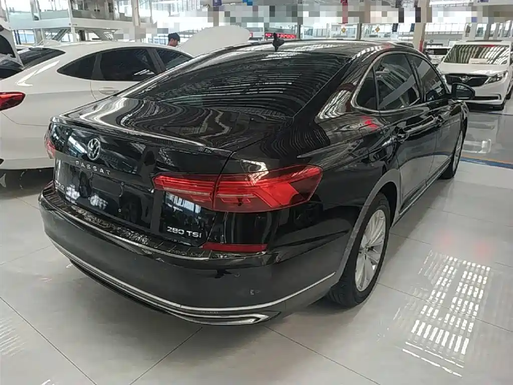 Volkswagen Passat — фото 7