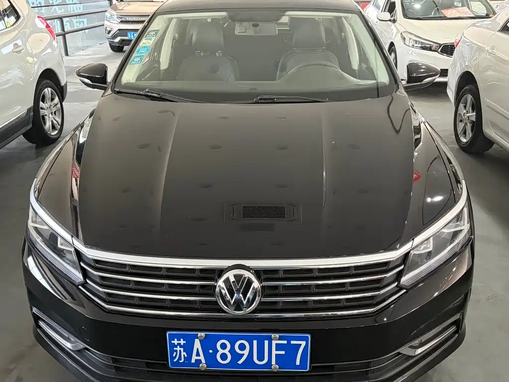 Volkswagen Passat — фото 2