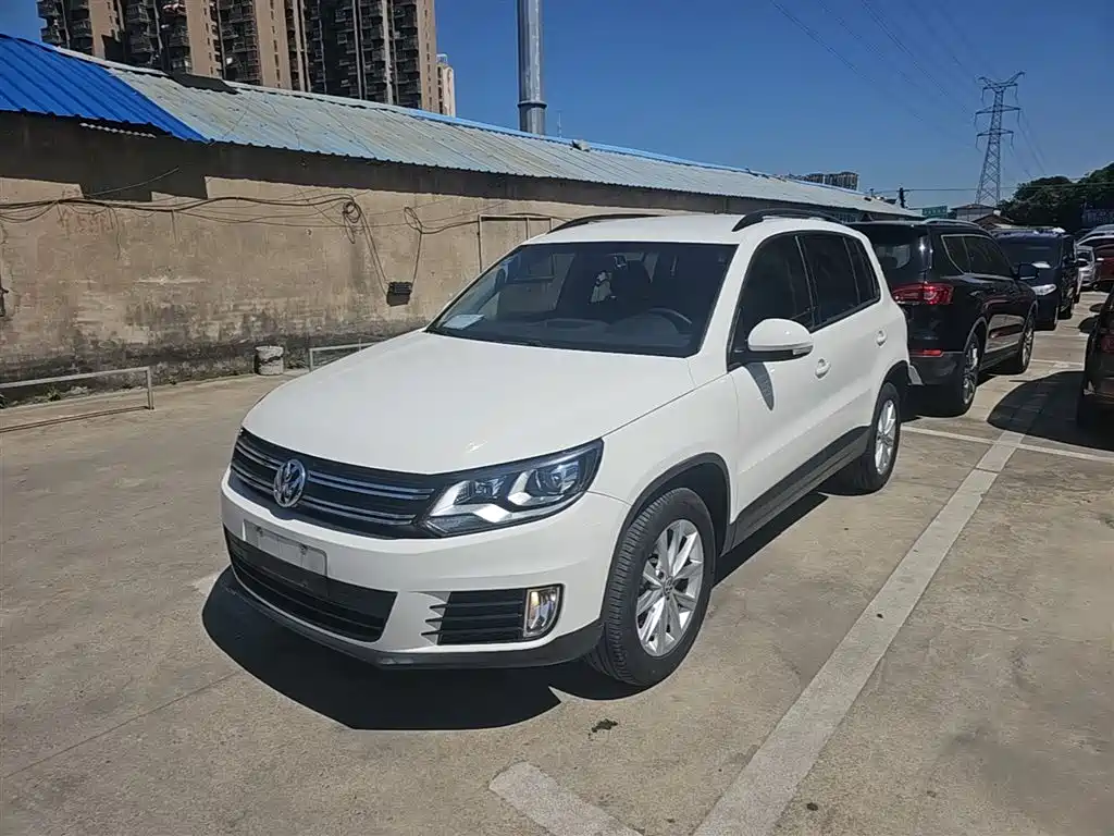 Volkswagen Tiguan — фото 2