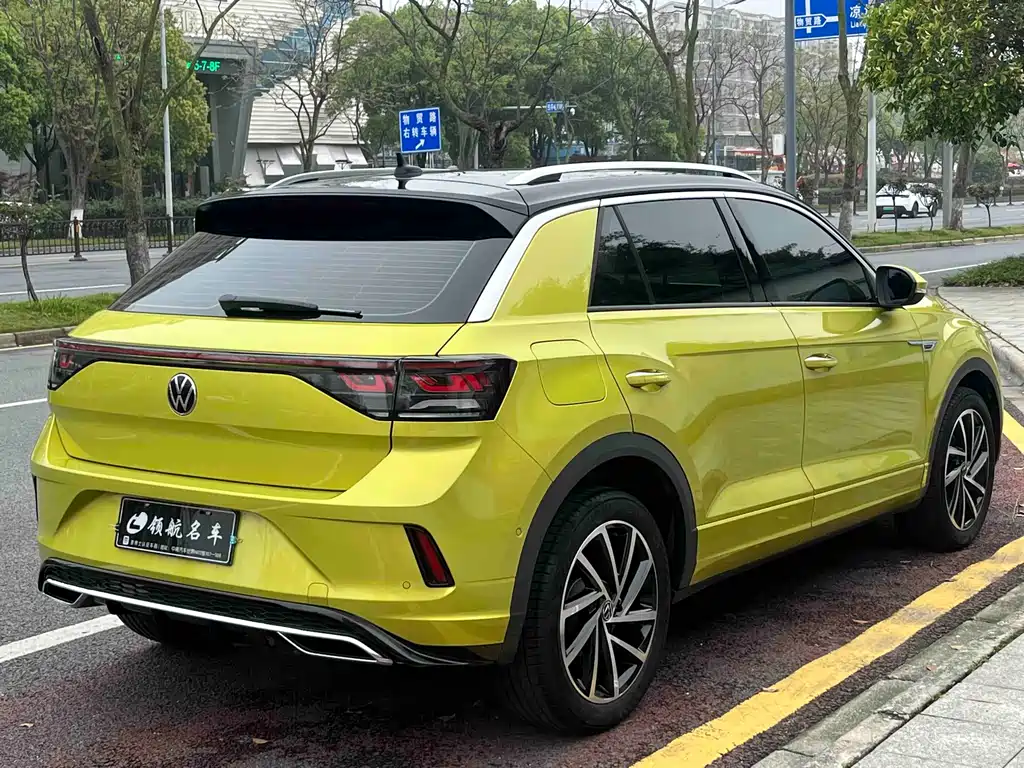 Volkswagen T-Roc — фото 4