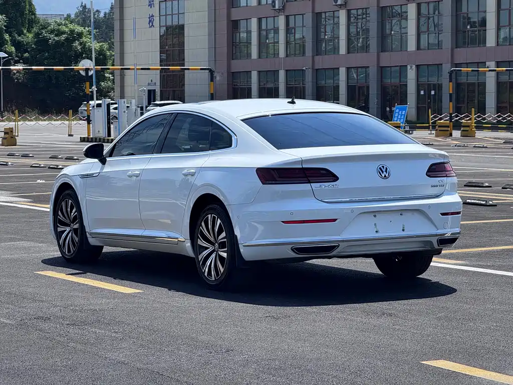 Volkswagen CC — фото 4