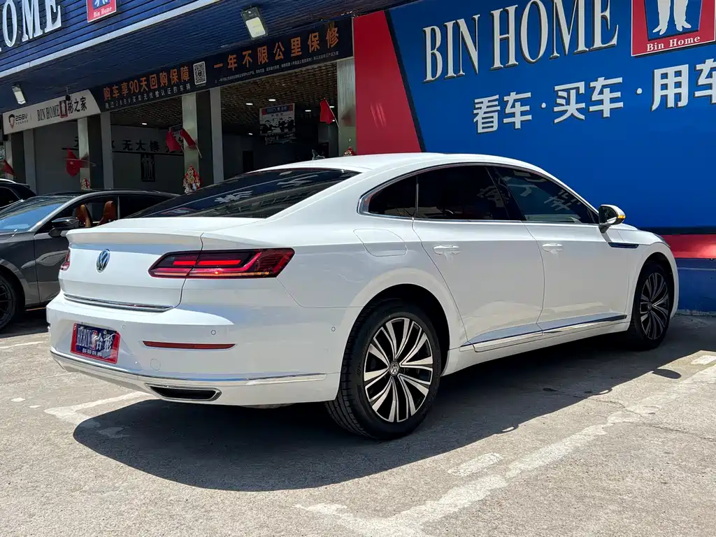 Volkswagen CC — фото 10