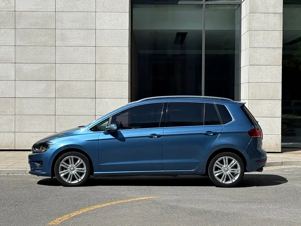Volkswagen Golf Sportsvan — фото 4