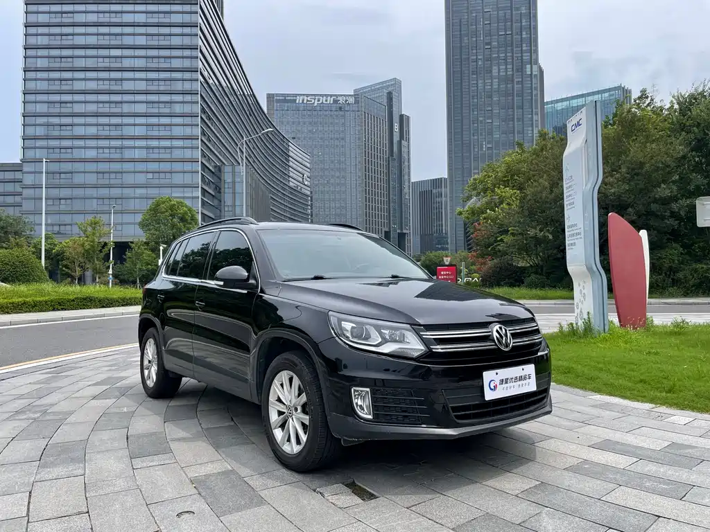 Volkswagen Tiguan — фото 3