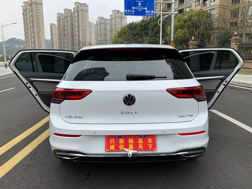 Volkswagen Golf — фото 5