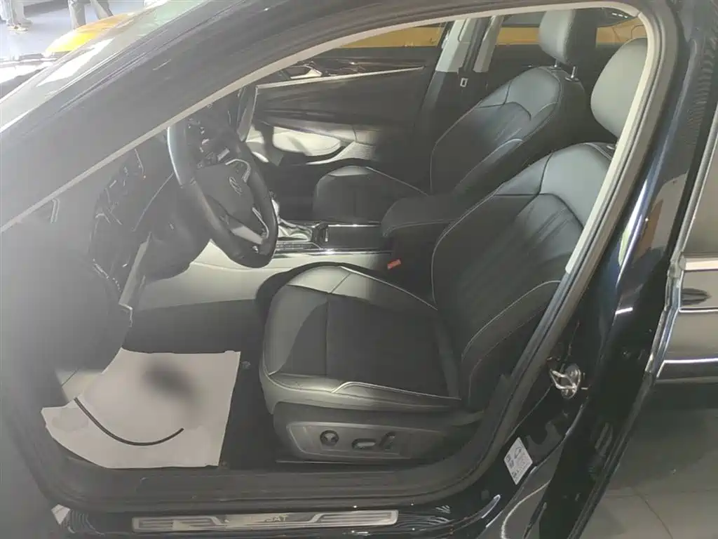 Volkswagen Passat — фото 15