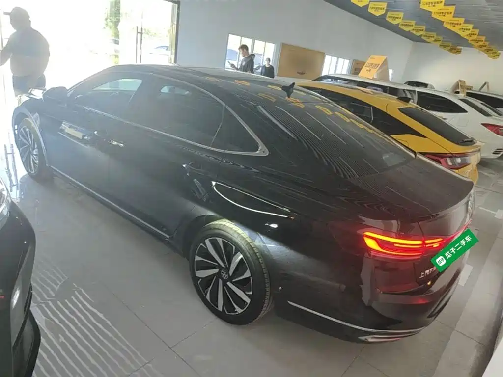 Volkswagen Passat — фото 5