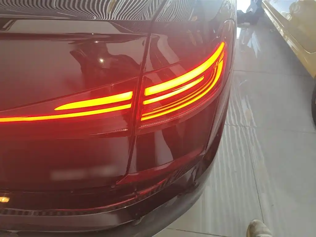 Volkswagen Passat — фото 8