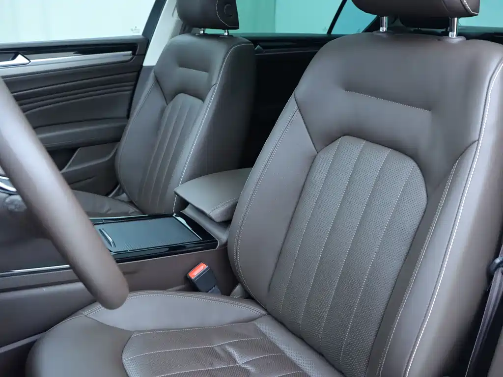 Volkswagen Phideon — фото 7